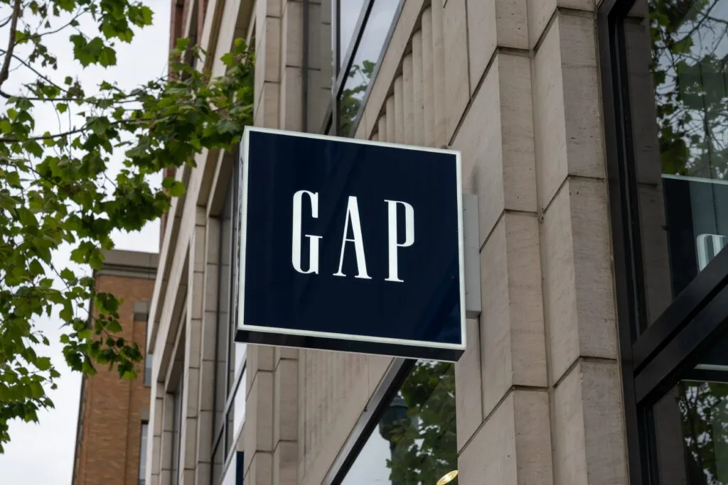 Gap Inc. Elevates Online Shopping with AI-Powered Fit and Conversational Checkout